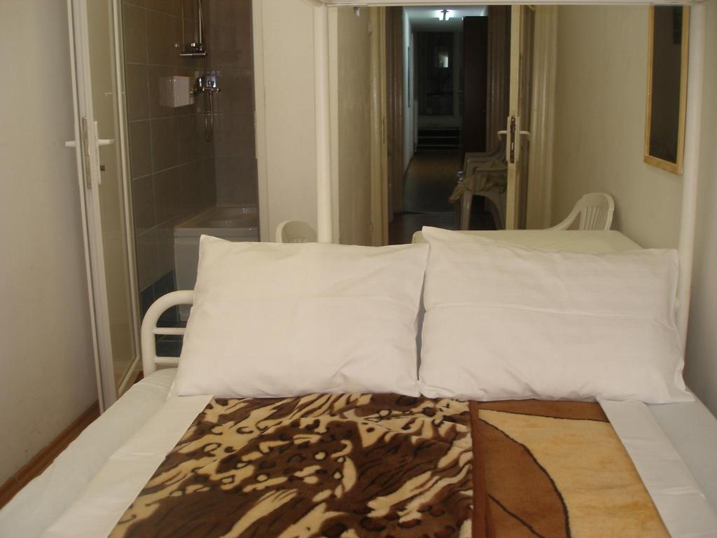 Kretan Hostel ブカレスト 部屋 写真