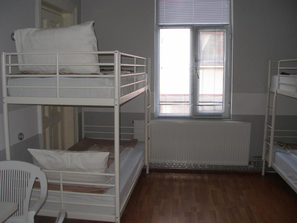 Kretan Hostel ブカレスト 部屋 写真
